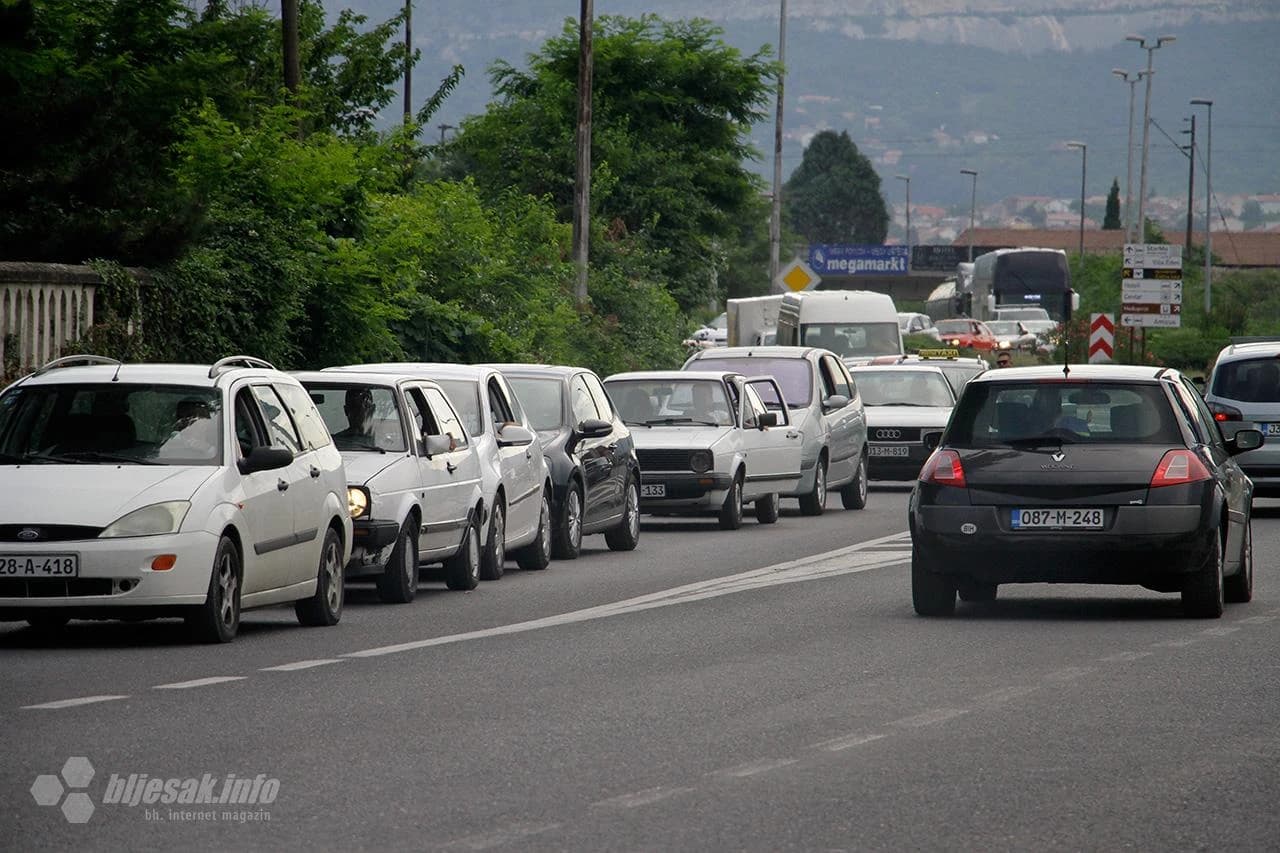 Mostar se probudio, blokada prometa uspjela 