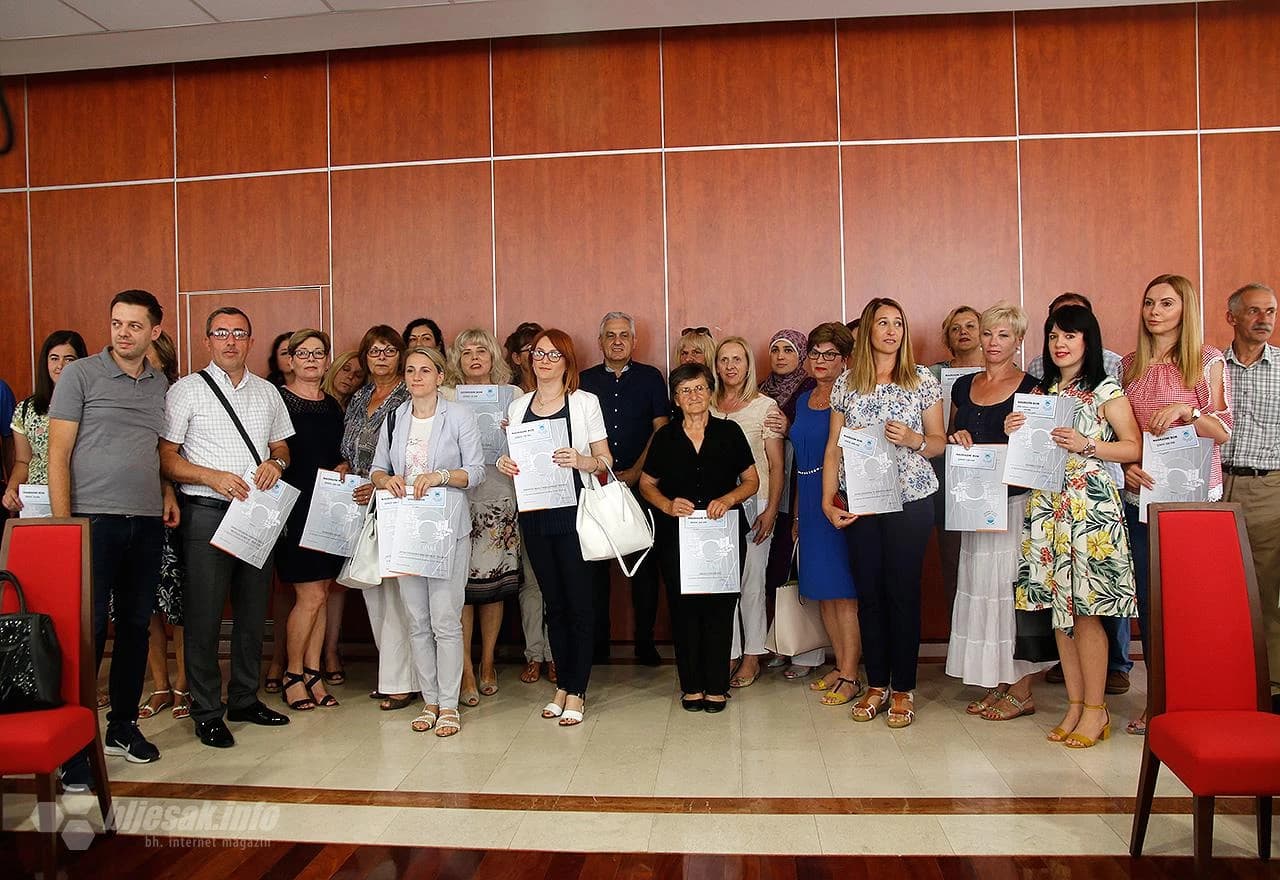 Dobitnici nagrada za najuređenija dvorišta