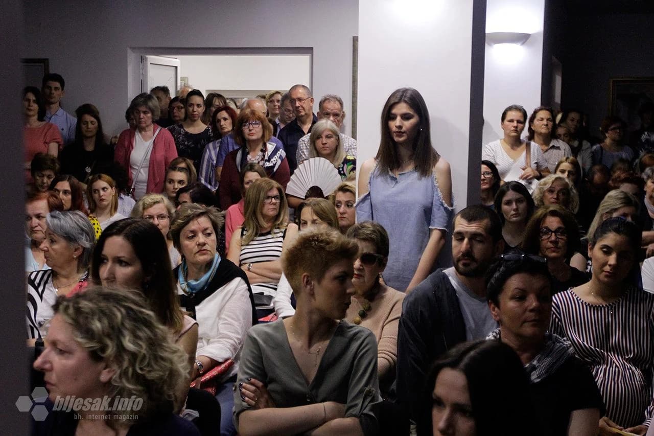 Martina Mlinarević predstavila knjigu 'Huzur' pred stotinama Mostaraca 