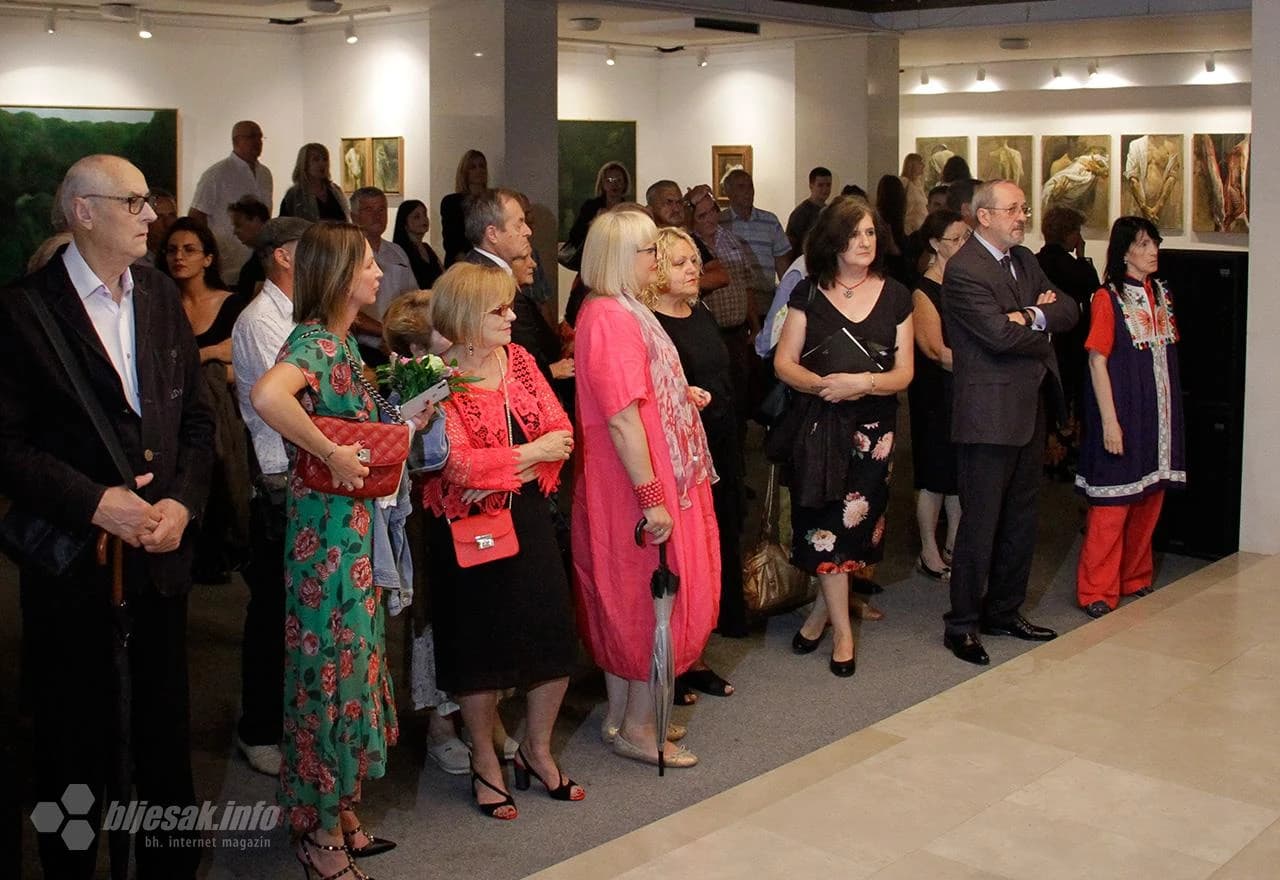 U Mostaru otvorena izložba "Svjetlost", autora Safeta Zeca