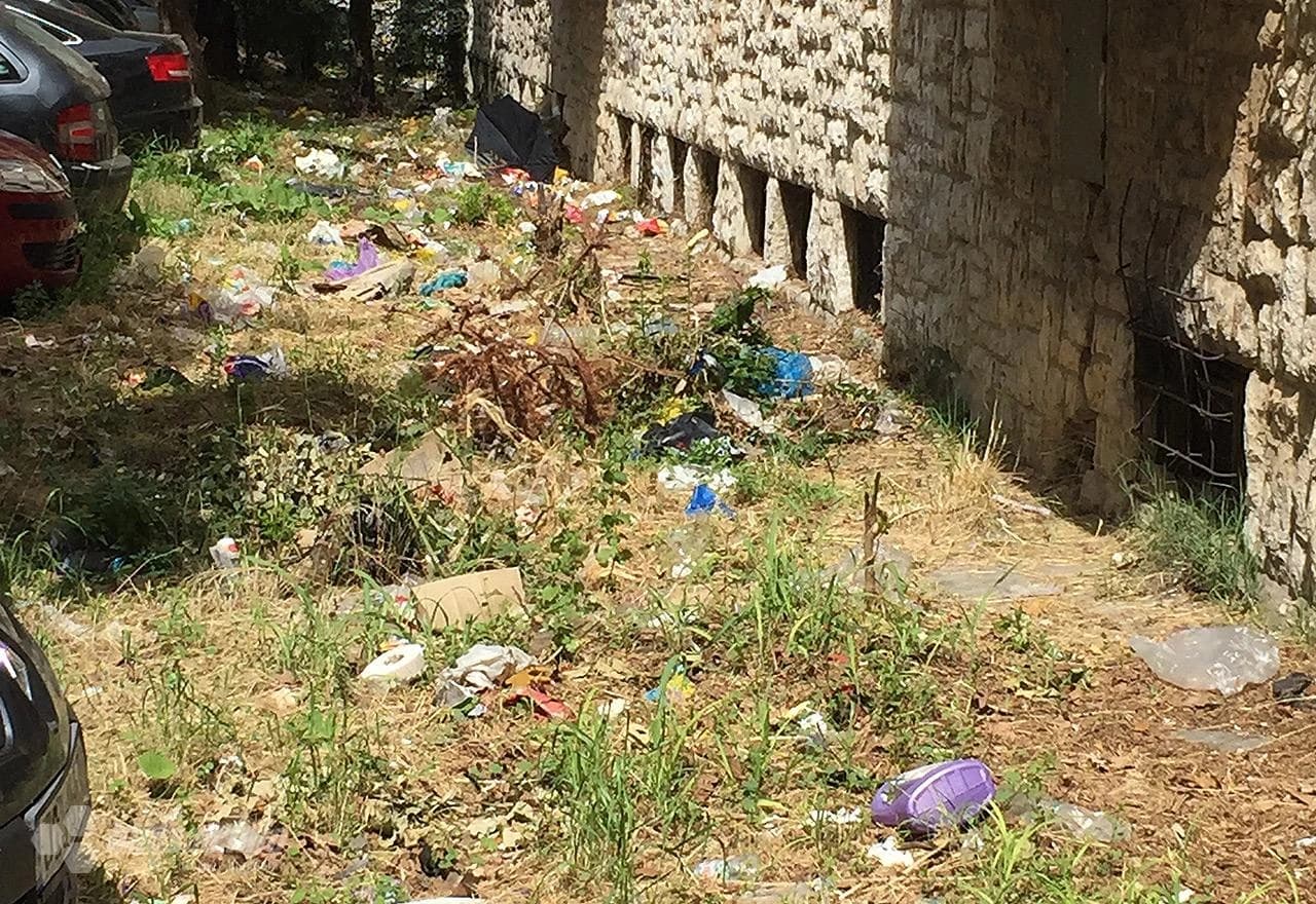 Smeće u naselju Strelčevina