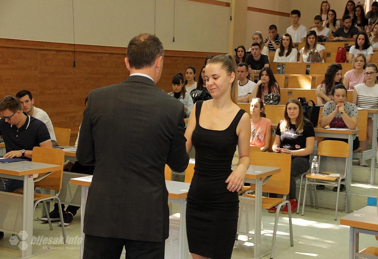 S dodjele stipendija