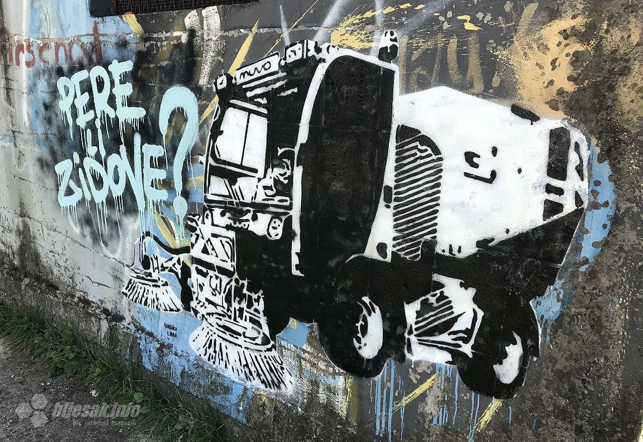 Grafit posvećen skupocjenom komunalnom vozilu ''Muvo''