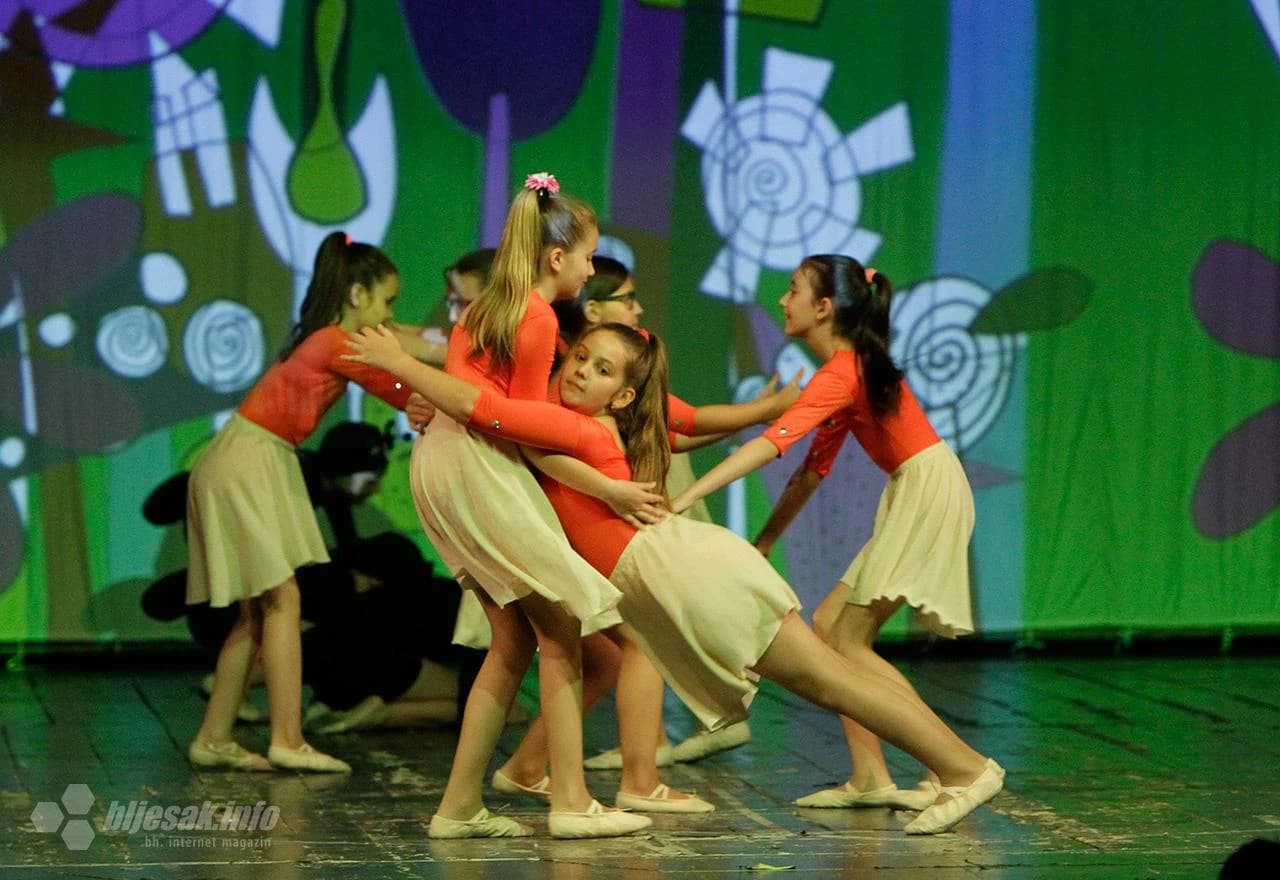 ERIGOLAND-Kraljevstvo plesa 