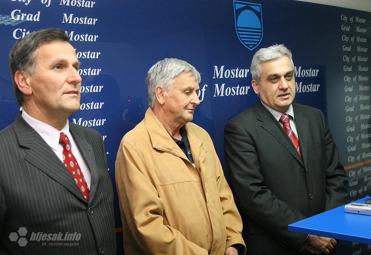 Bešlić u Gradskoj upravi Mostara 2008.