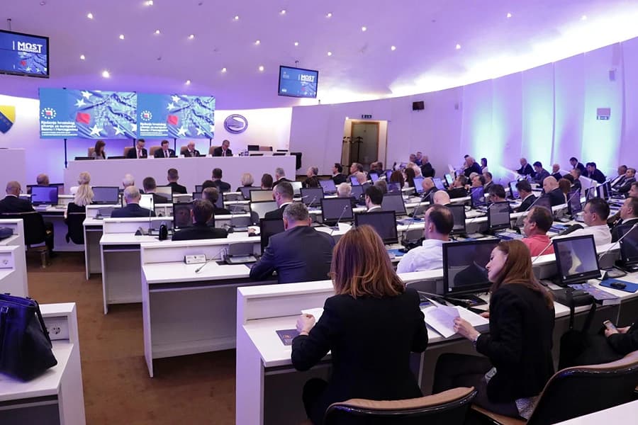 Tomić: Najbolji put ka EU je put jednakopravnosti i konstitutivnosti