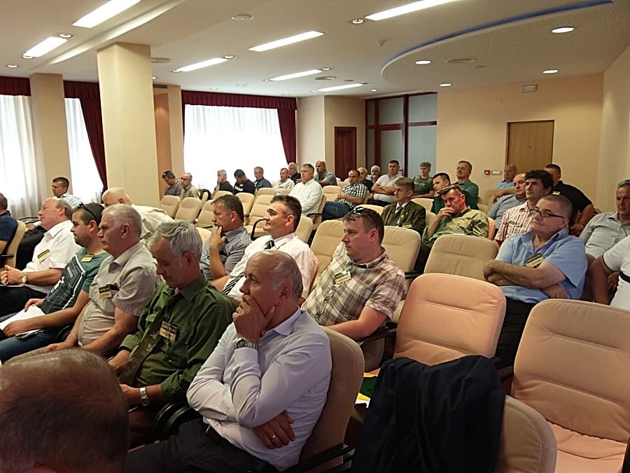 Sastanku su nazočila 64 zastupnika