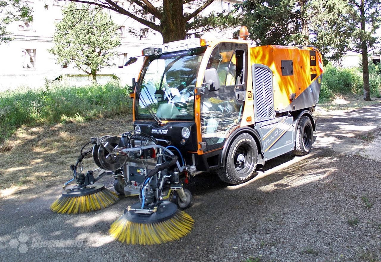 Prezentacija komunalnog vozila ''Muvo''