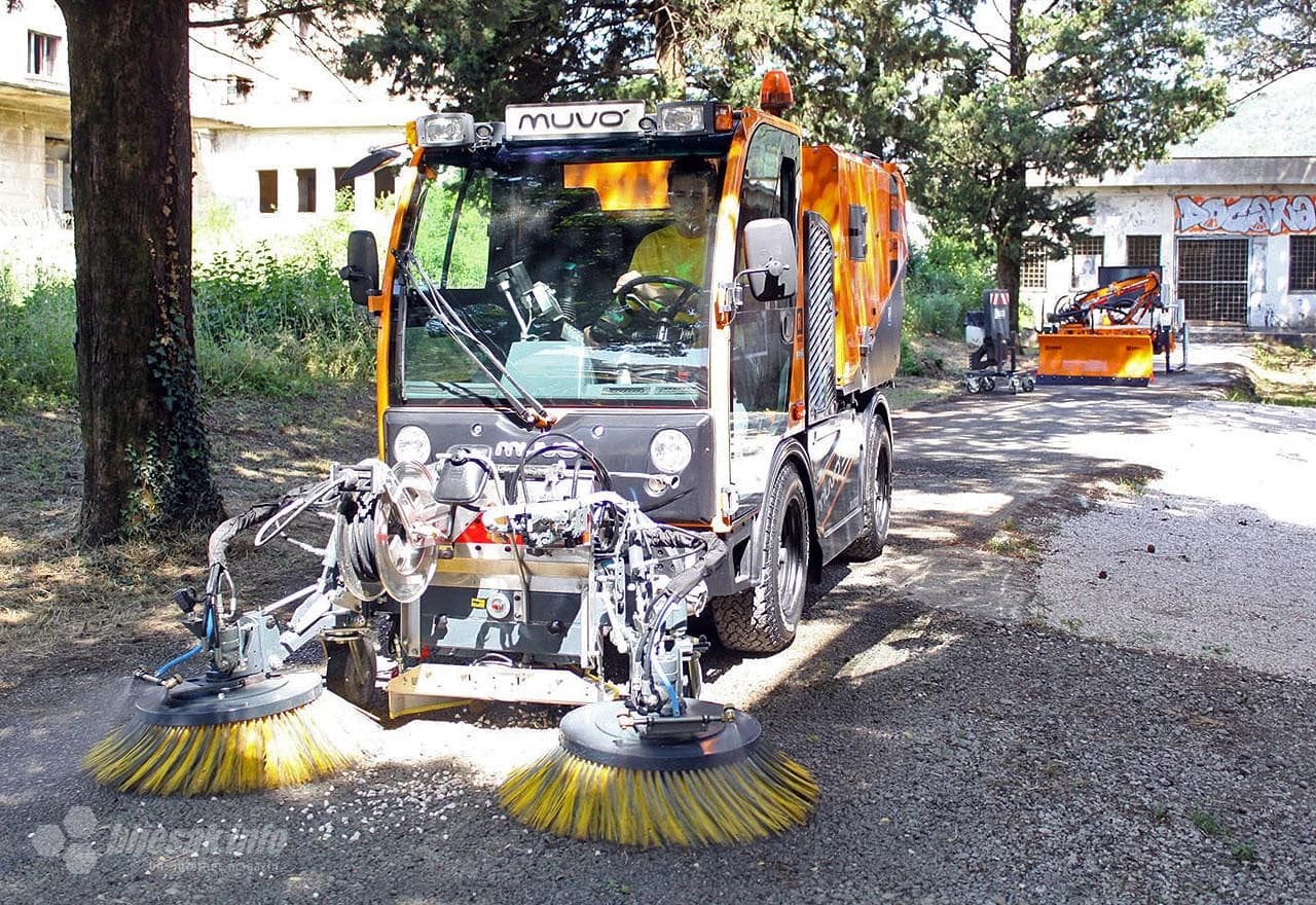 Prezentacija komunalnog vozila ''Muvo''