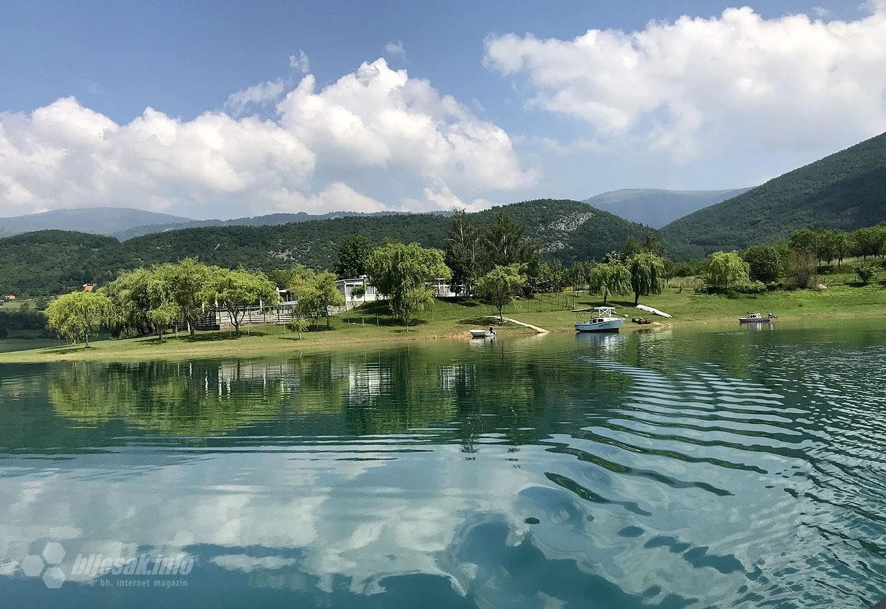 Klub ''Laguna'' s Ramskog jezera