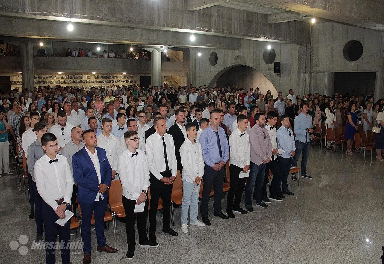 u Župnoj crkvi sv. Petra i Pavla