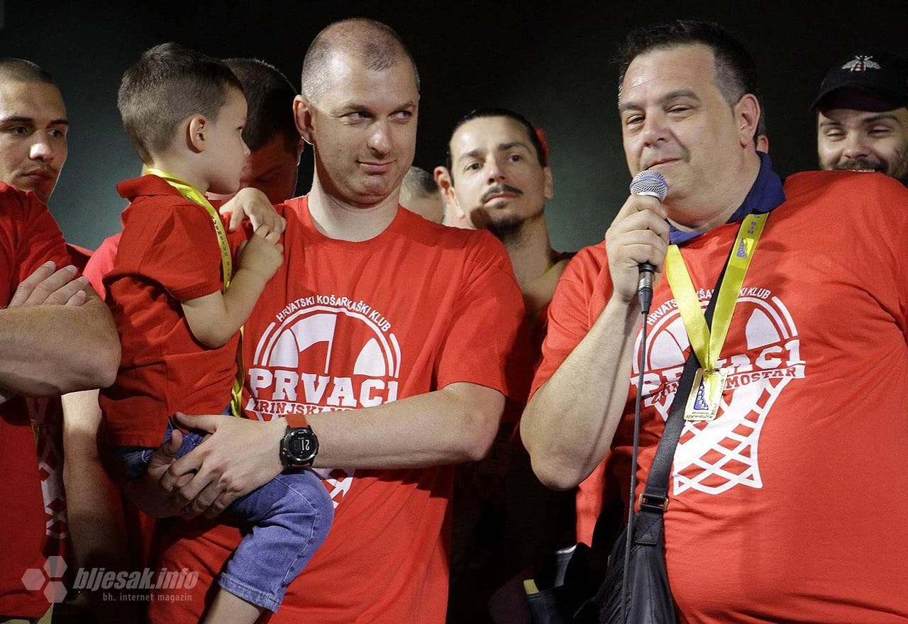 HKK Zrinjski s navijačima slavi prvu povijesnu titulu