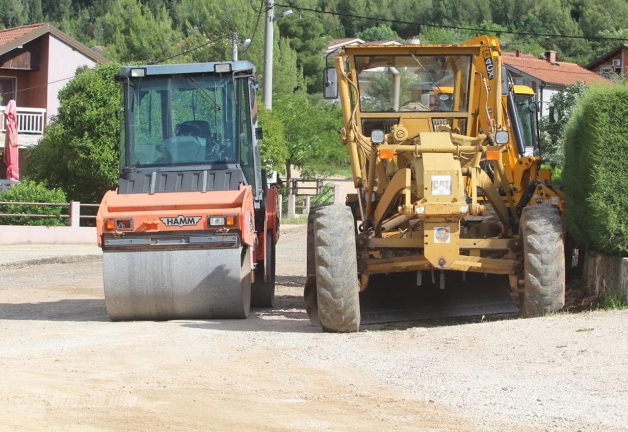 Pripremni radovi za asfaltiranje cesta na Modriču