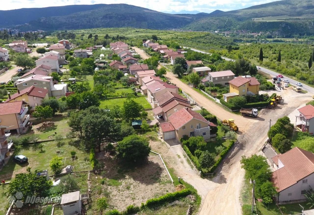 Pripremni radovi za asfaltiranje cesta na Modriču