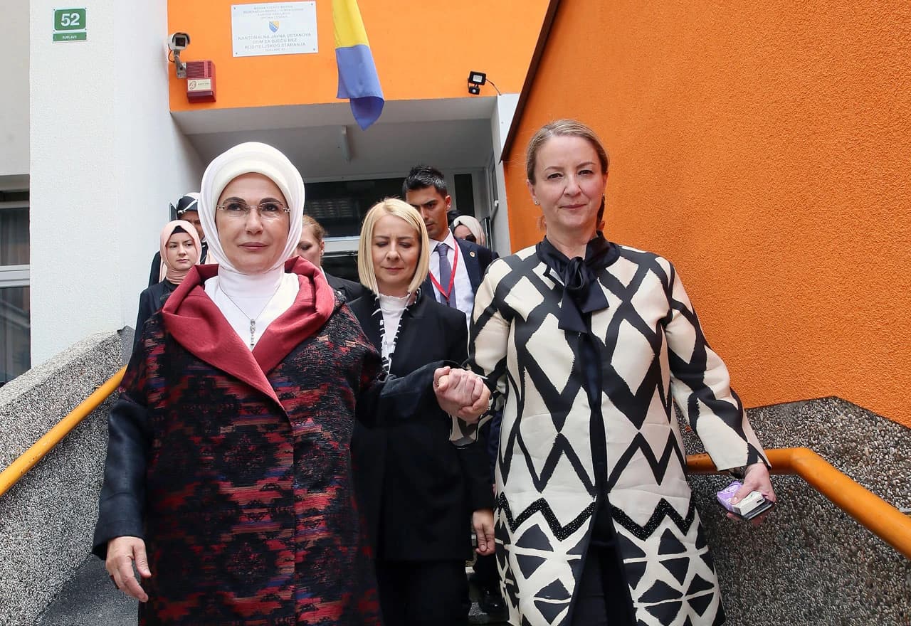 Emine Erdogan u pratnji Sebije Izetbegović otvorila Kliniku za hematologiju u Sarajevu