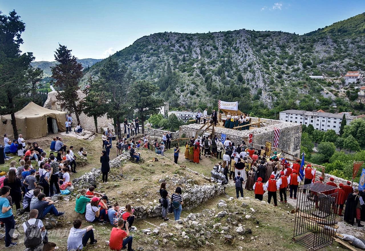 S otvaranja 4. Stolačke tarče