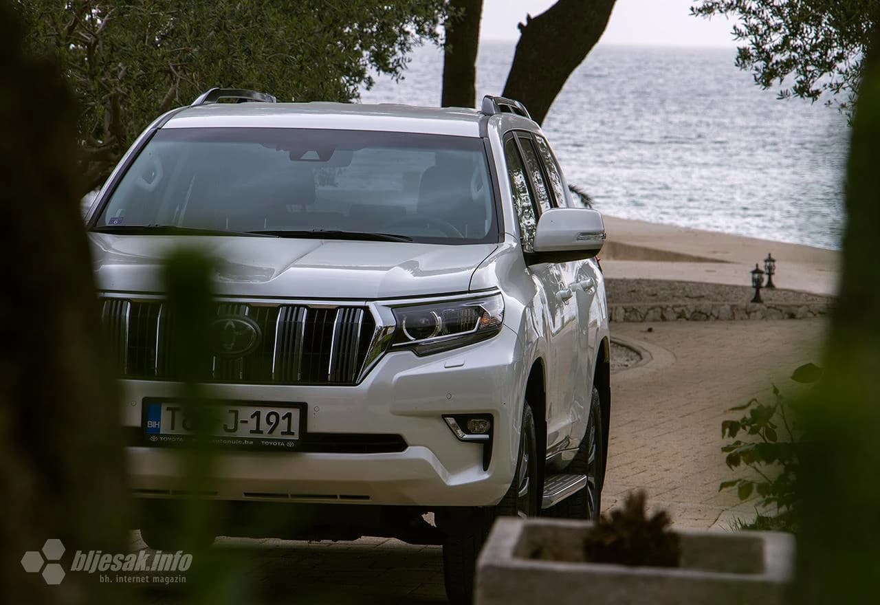 Toyota Land Cruiser 2.8 D-4D Executive