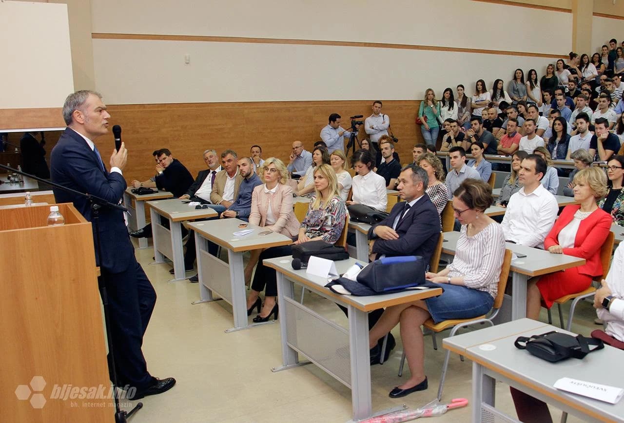 Predavanje Emila Tedeschija u Mostaru 