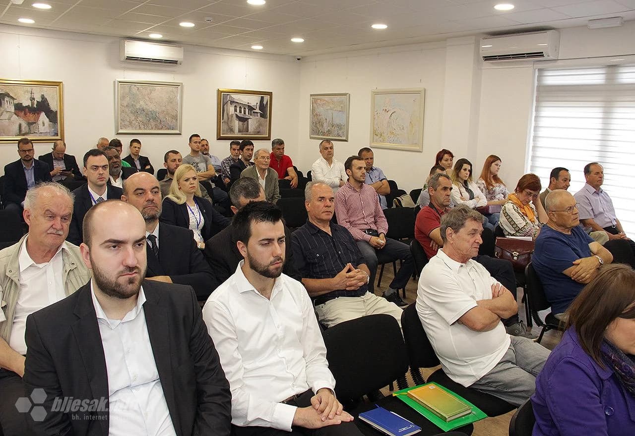 Sa znanstvenog skupa