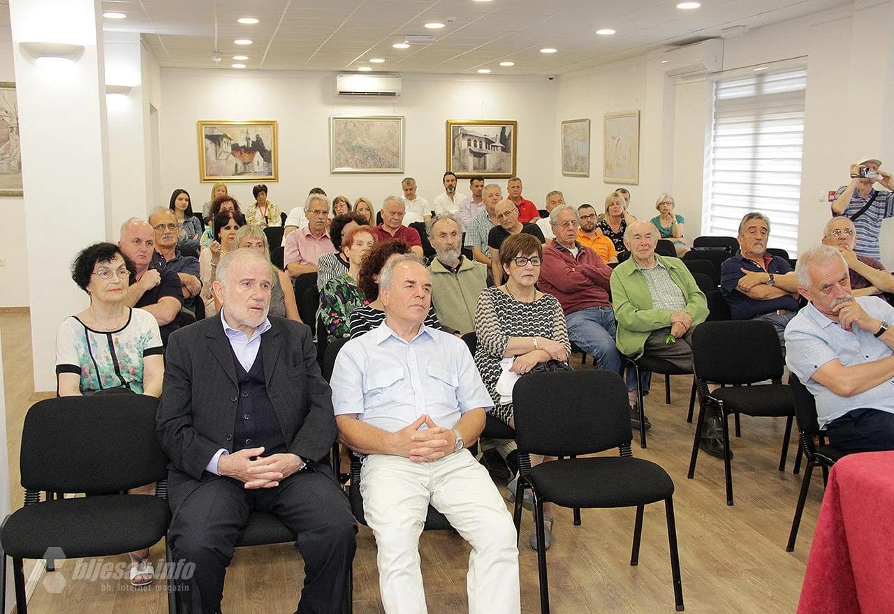 Detalj s promocije knjige Ismeta Dizdarevića