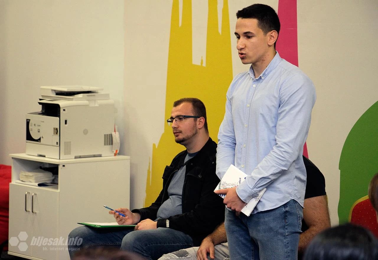 Javna debata 'Treba li vakcinacija biti zakonski obavezna?'