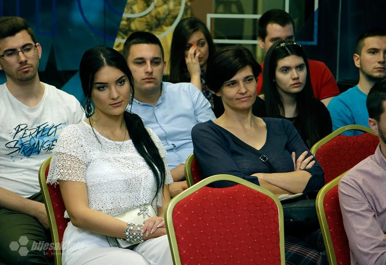 Javna debata 'Treba li vakcinacija biti zakonski obavezna?'