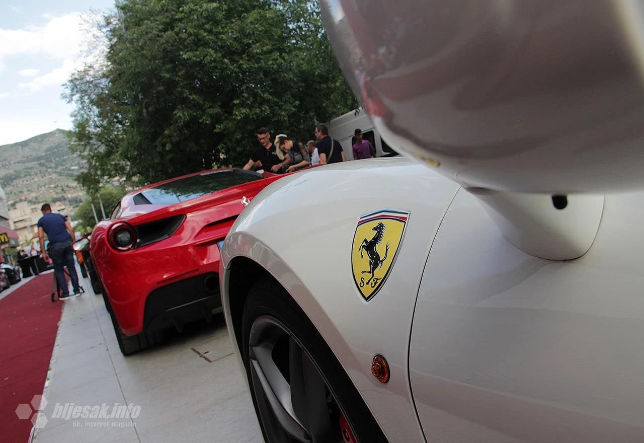 Gran turismo show u Mostaru