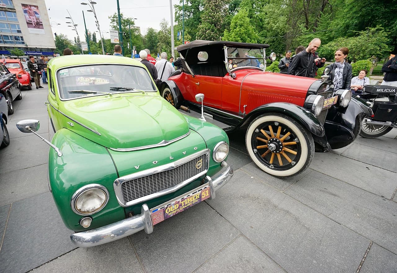 16. Međunarodni susret oldtimer automobila i motora (Volvo PV544 iz 1959. godine)