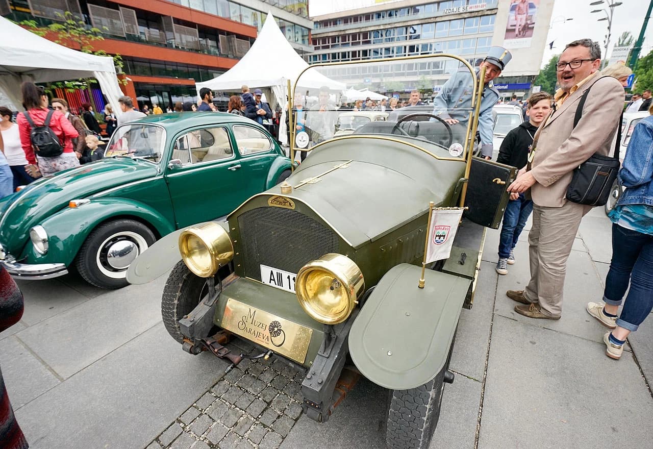 16. Međunarodni susret oldtimer automobila i motora