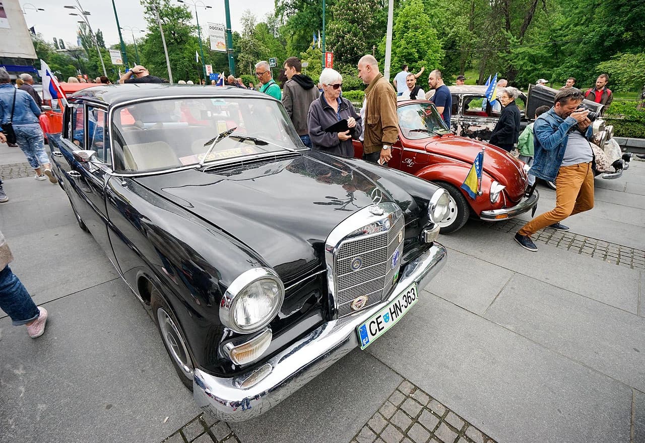 16. Međunarodni susret oldtimer automobila i motora