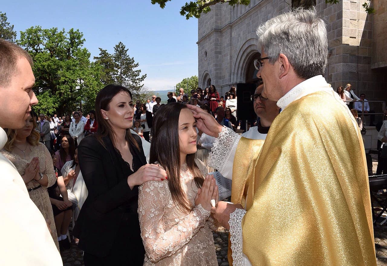 Krizma u Širokom Brijegu