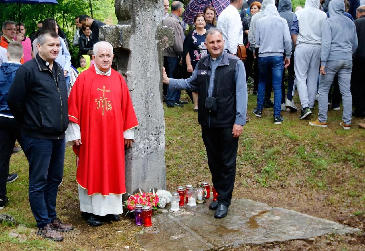 Don Ivica Boras, don Krešo Puljić i don Josip Galić