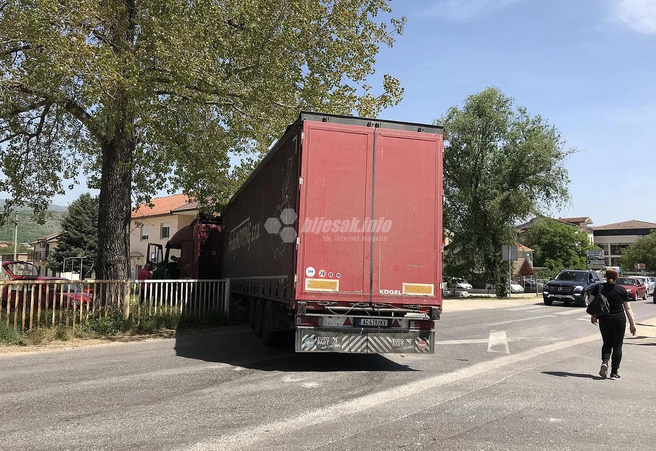 Kamion u kvaru na Trnskoj cesti