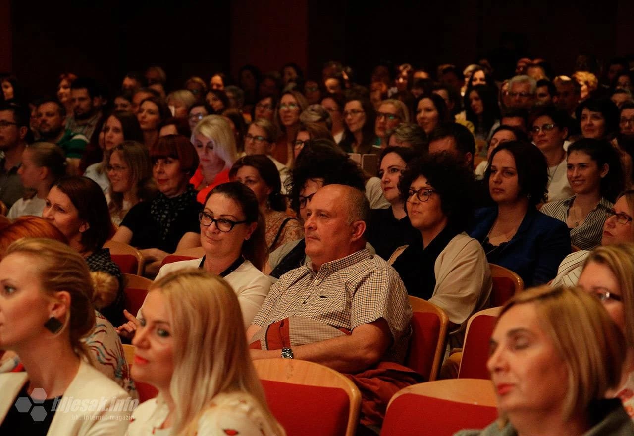 Amira Medunjanin koncertom u Mostaru obilježila 15 godina karijere