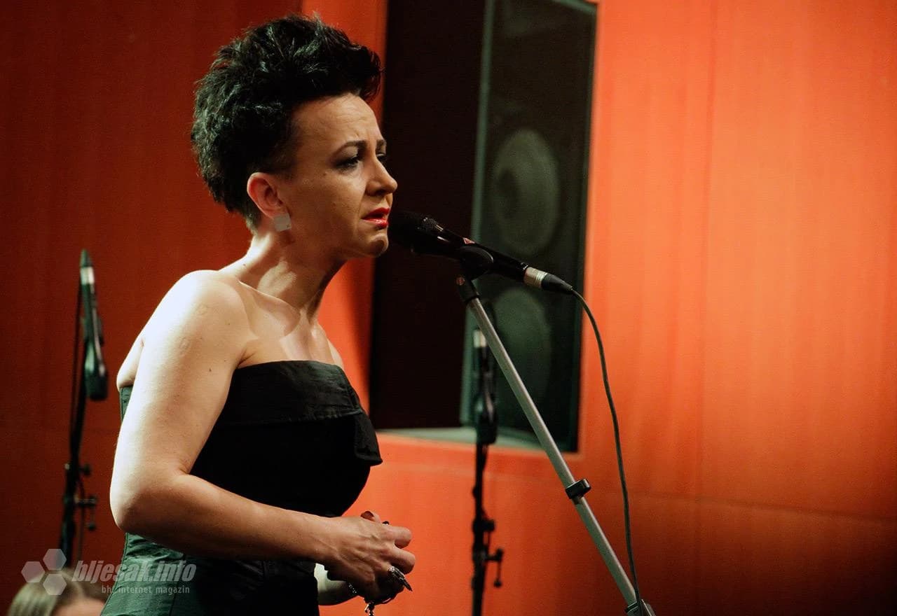 Amira Medunjanin koncertom u Mostaru obilježila 15 godina karijere