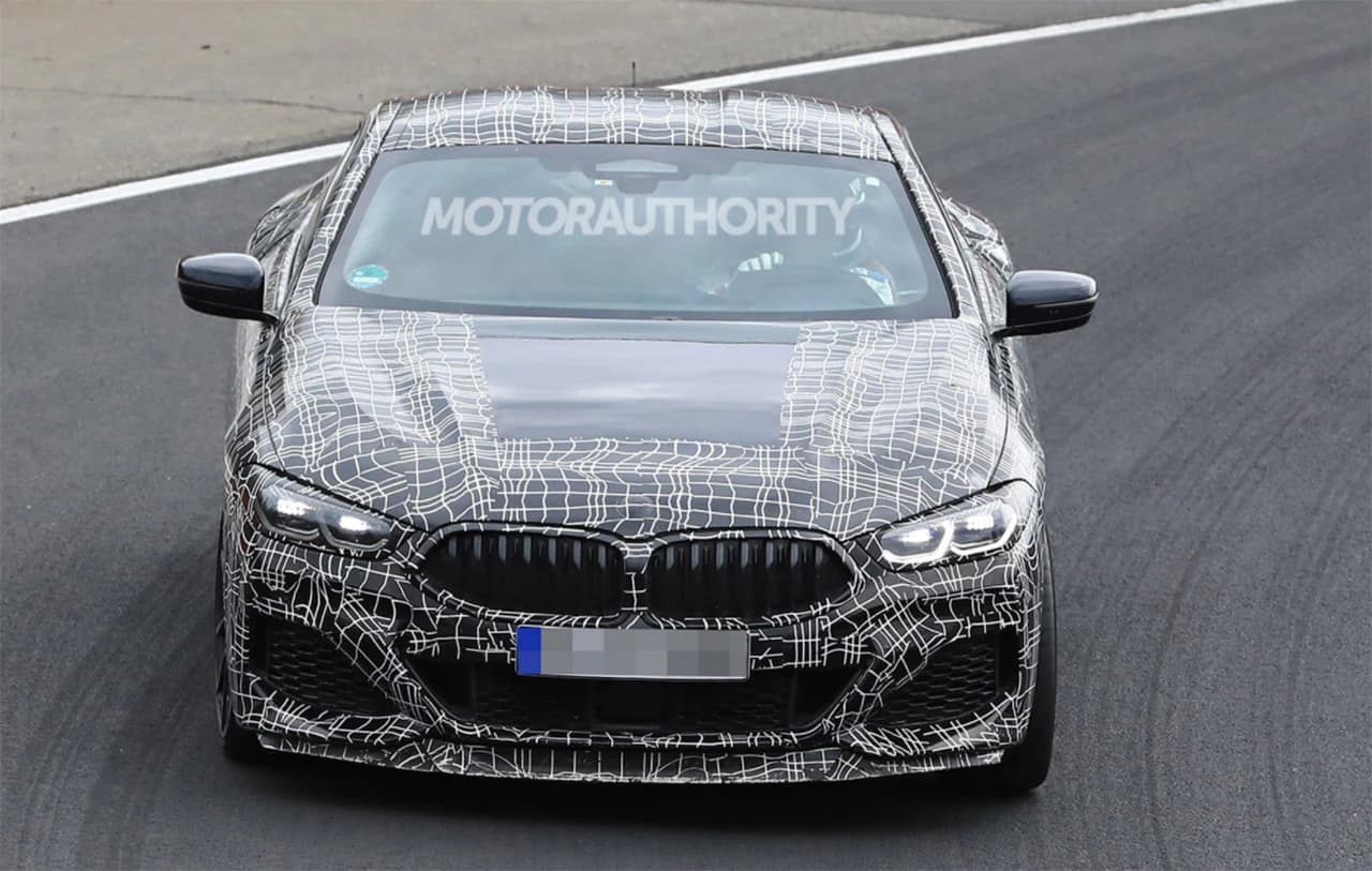 Špijunske fotografije i snimke novog BMW 8 