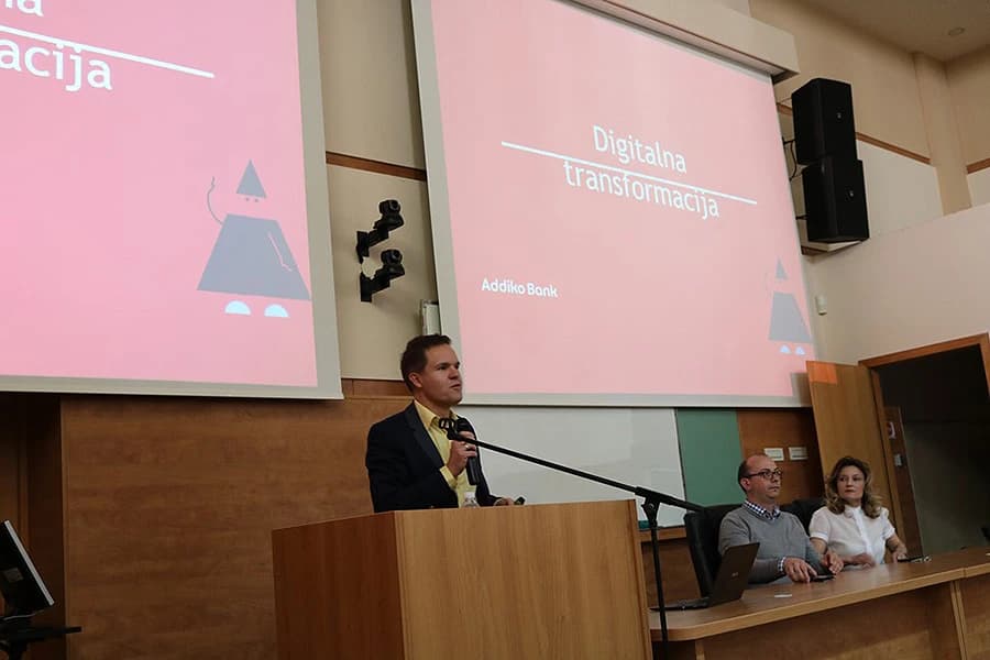 Predavanje studentima