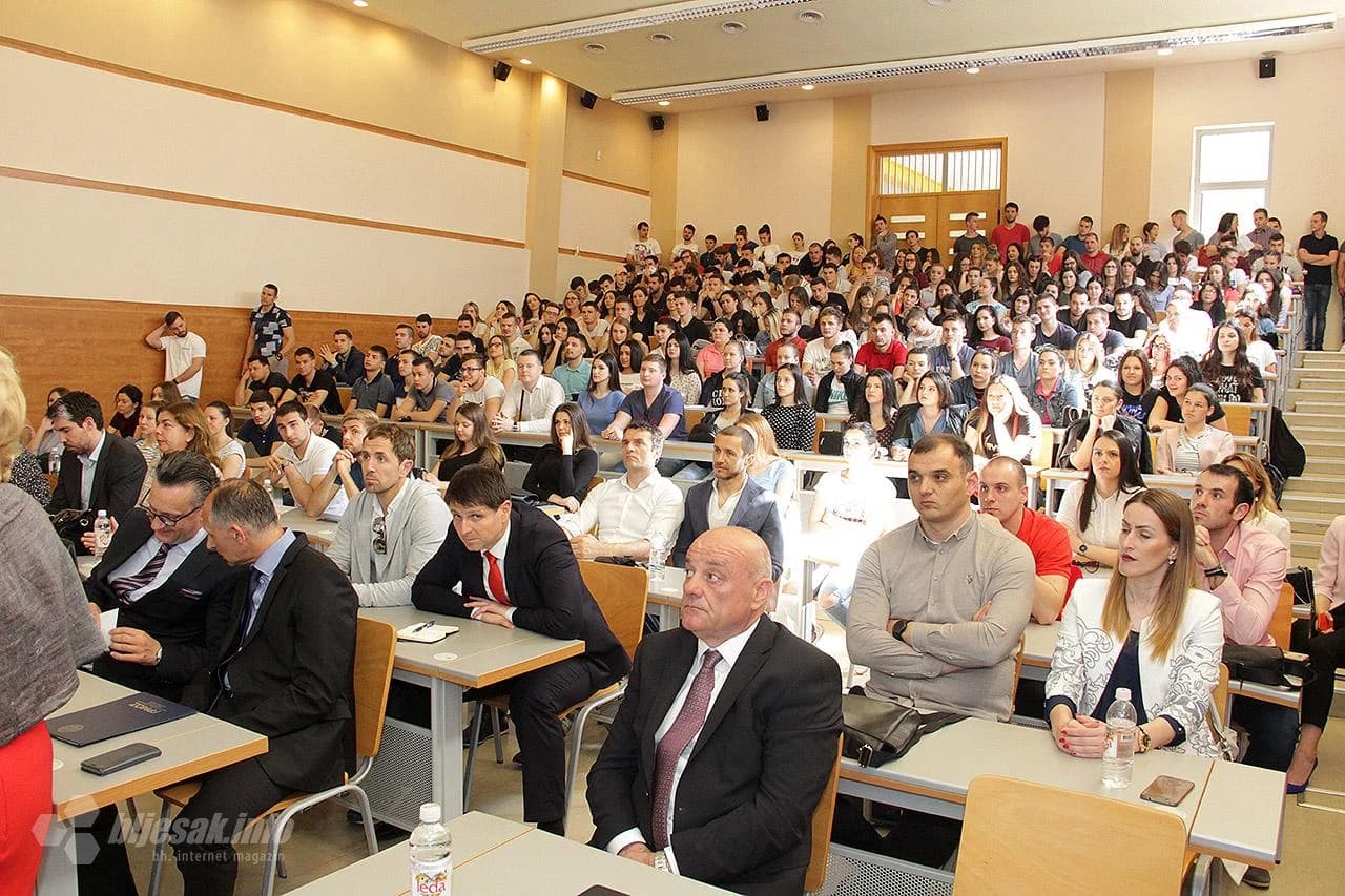 Detalj sa simpozija o kineziterapiji