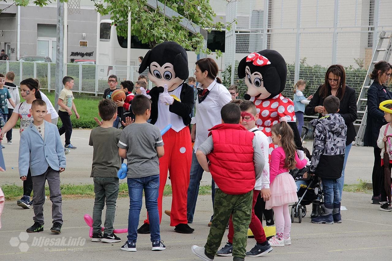 Detalj s dječjeg festivala