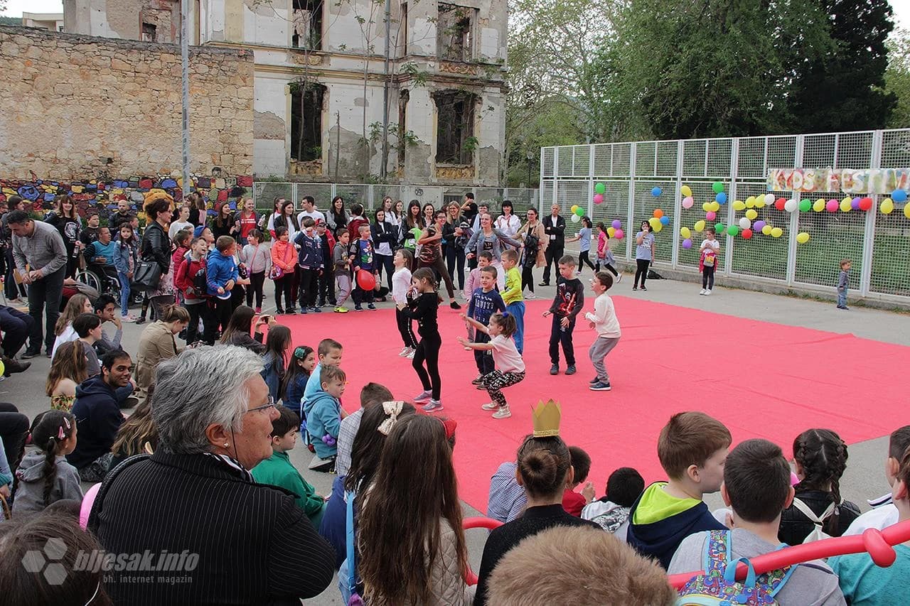 Detalj s dječjeg festivala