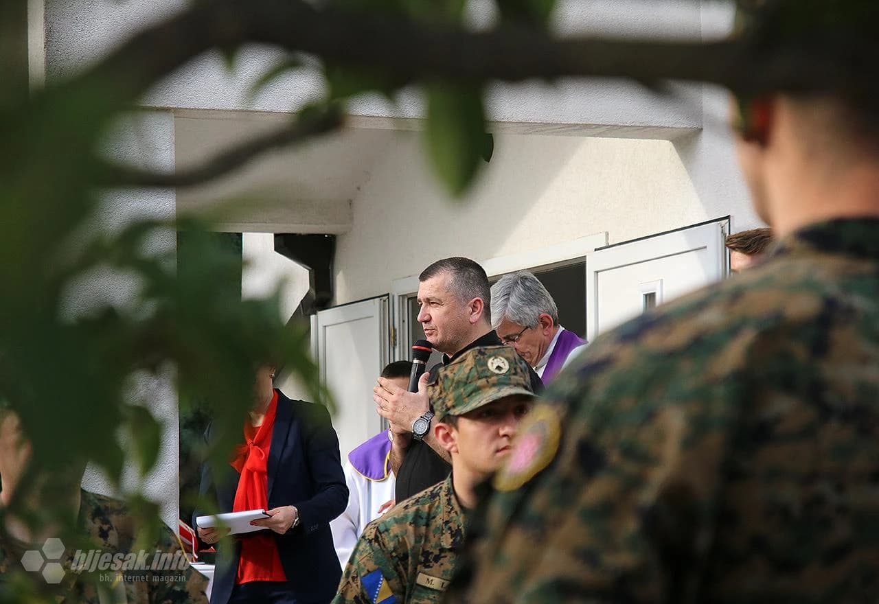 Spomen-križ poginulim braniteljima u Raštanima