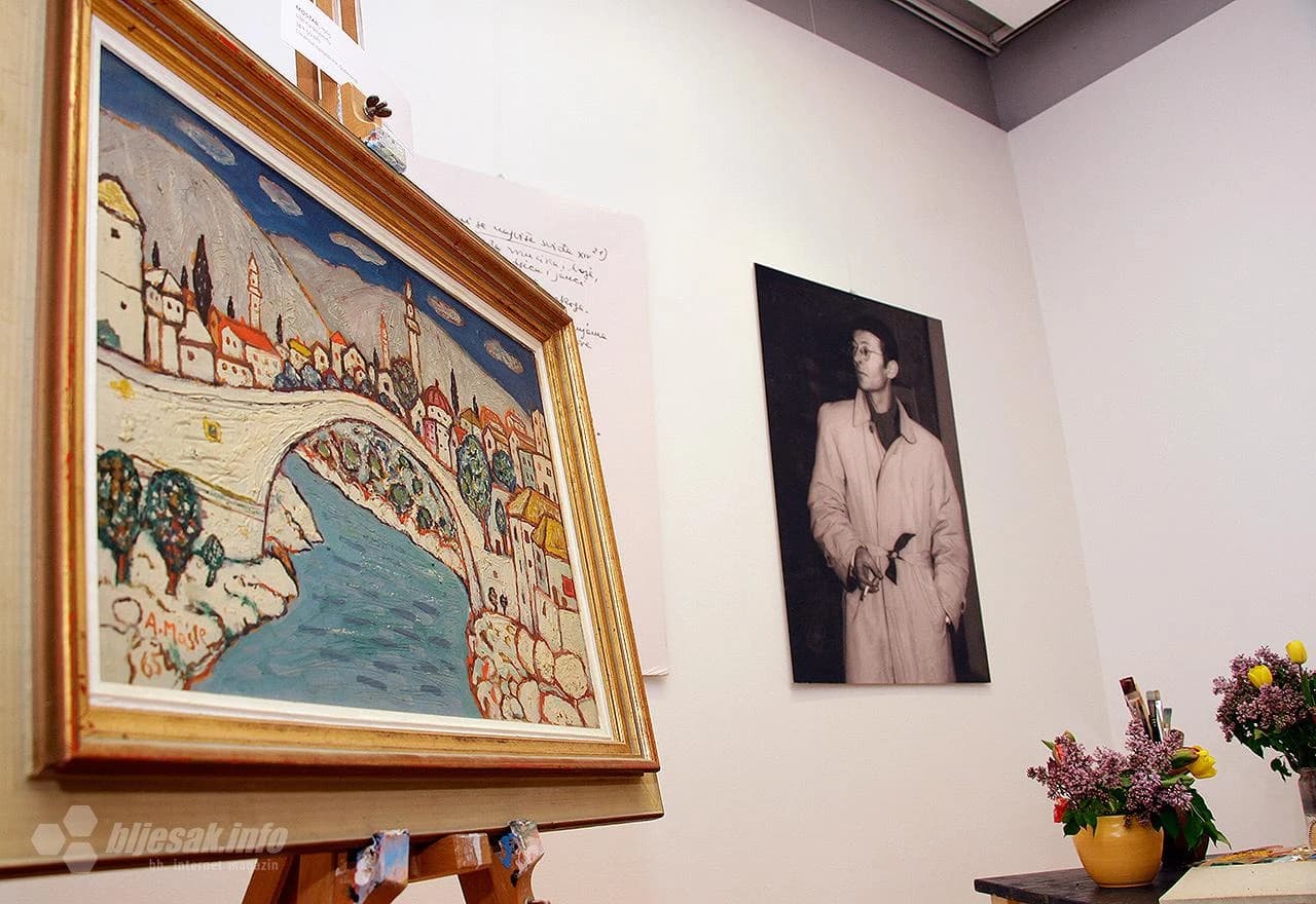 U sklopu Mostarskoga proljeća – Dana Matice hrvatske Mostar, u Galeriji „Aluminij“ u Mostaru u četvrtak je svečano otvorena izložba Antuna Masle na kojoj je izloženo 38 djela tog dubrovačkog slikara i jedinstvenog stvaratelja