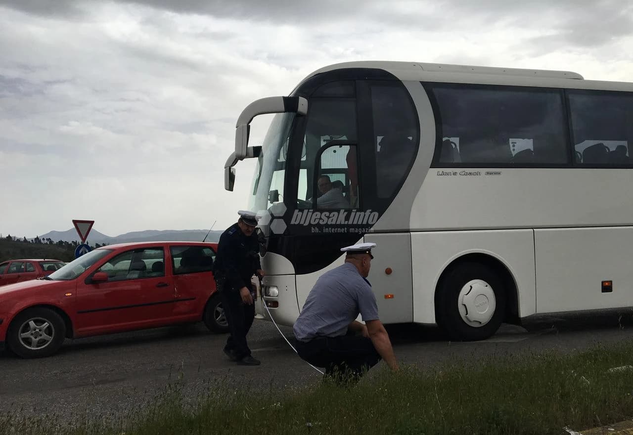 Sudar autobusa i VW Golfa kod Čapljine