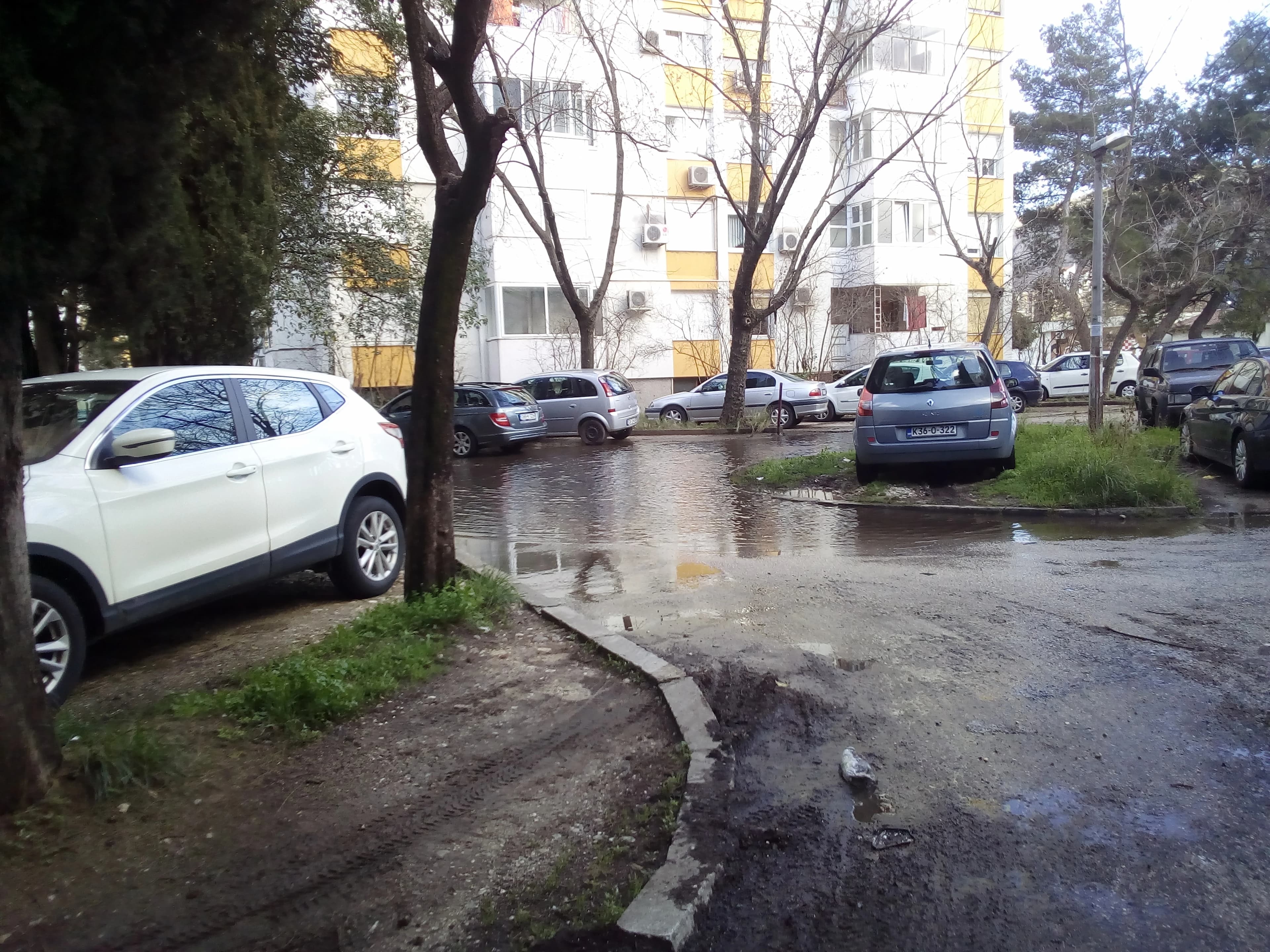 Poplavljena Omladinska ulica