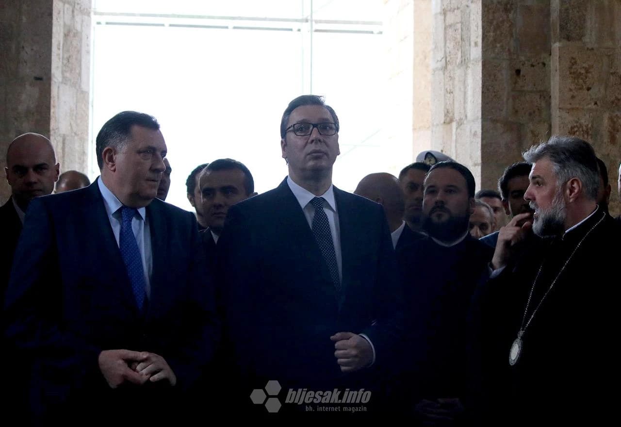 Dodik, Vučić i vladika