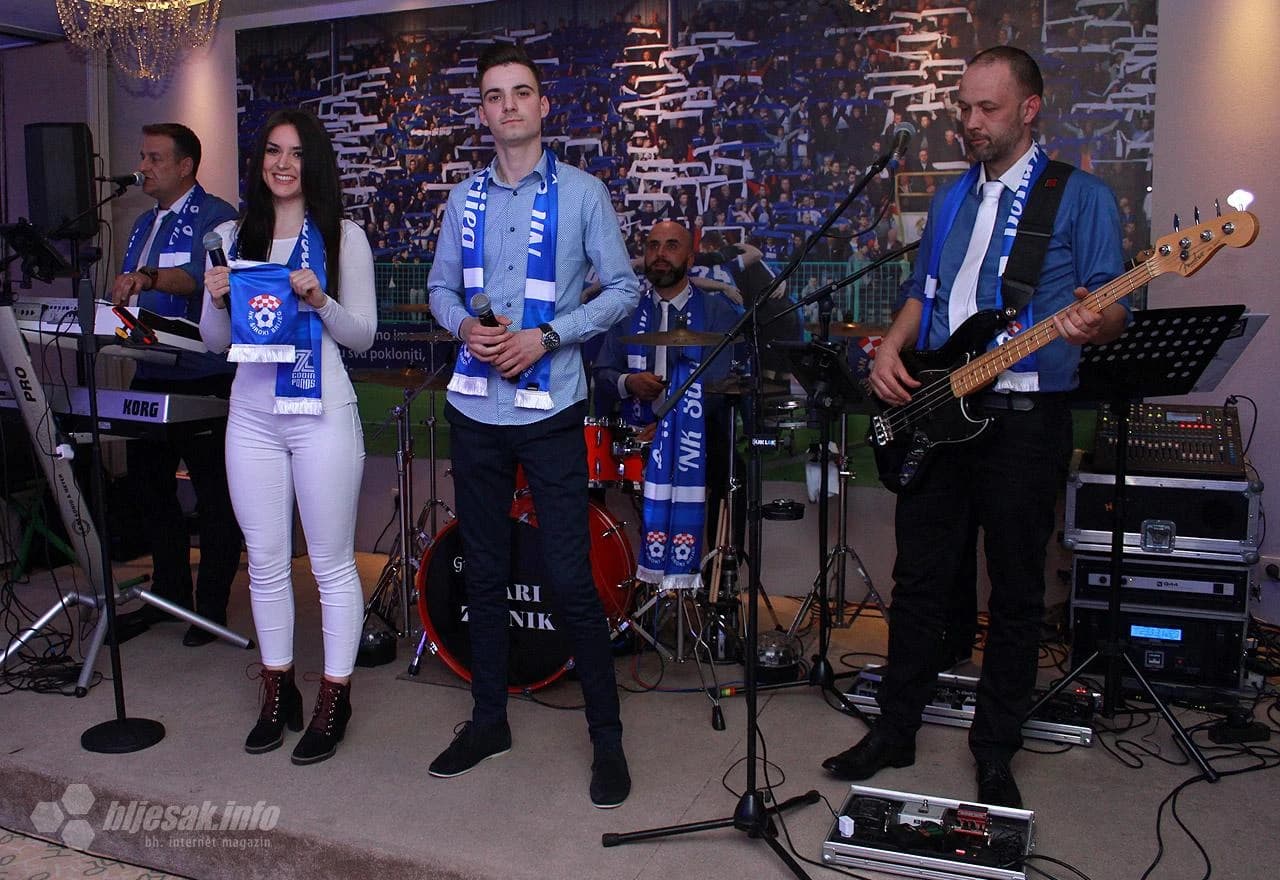 ''Plava noć'' (Grupa Stari zvonik)