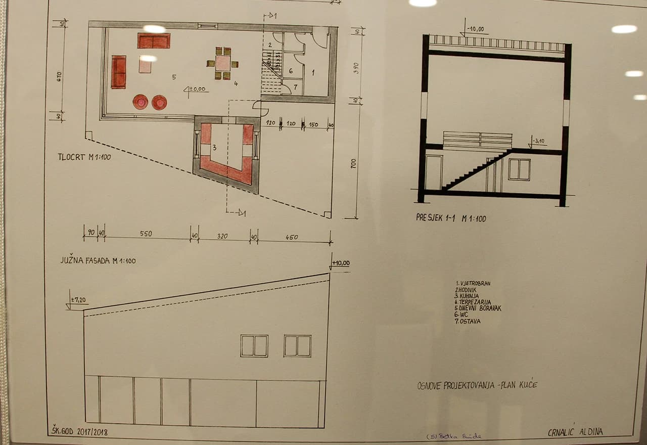 JU Srednja građevinska škola je povodom Dana škole u mostarskom Centru za kulturu organizirala izložbu, koja je pokazala što to uče i što stvaraju učenici ove škole