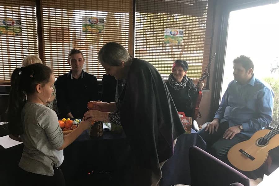 U sarajevskom klubu SSH održan II. uskrsni turnir u tucanju šarenih jaja 