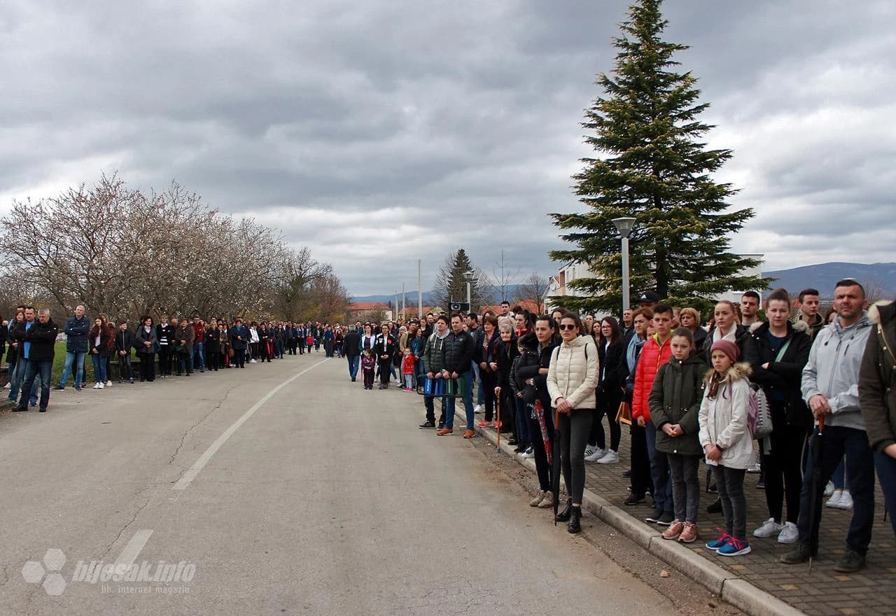 Put križa iz Uzarića do Širokog Brijega