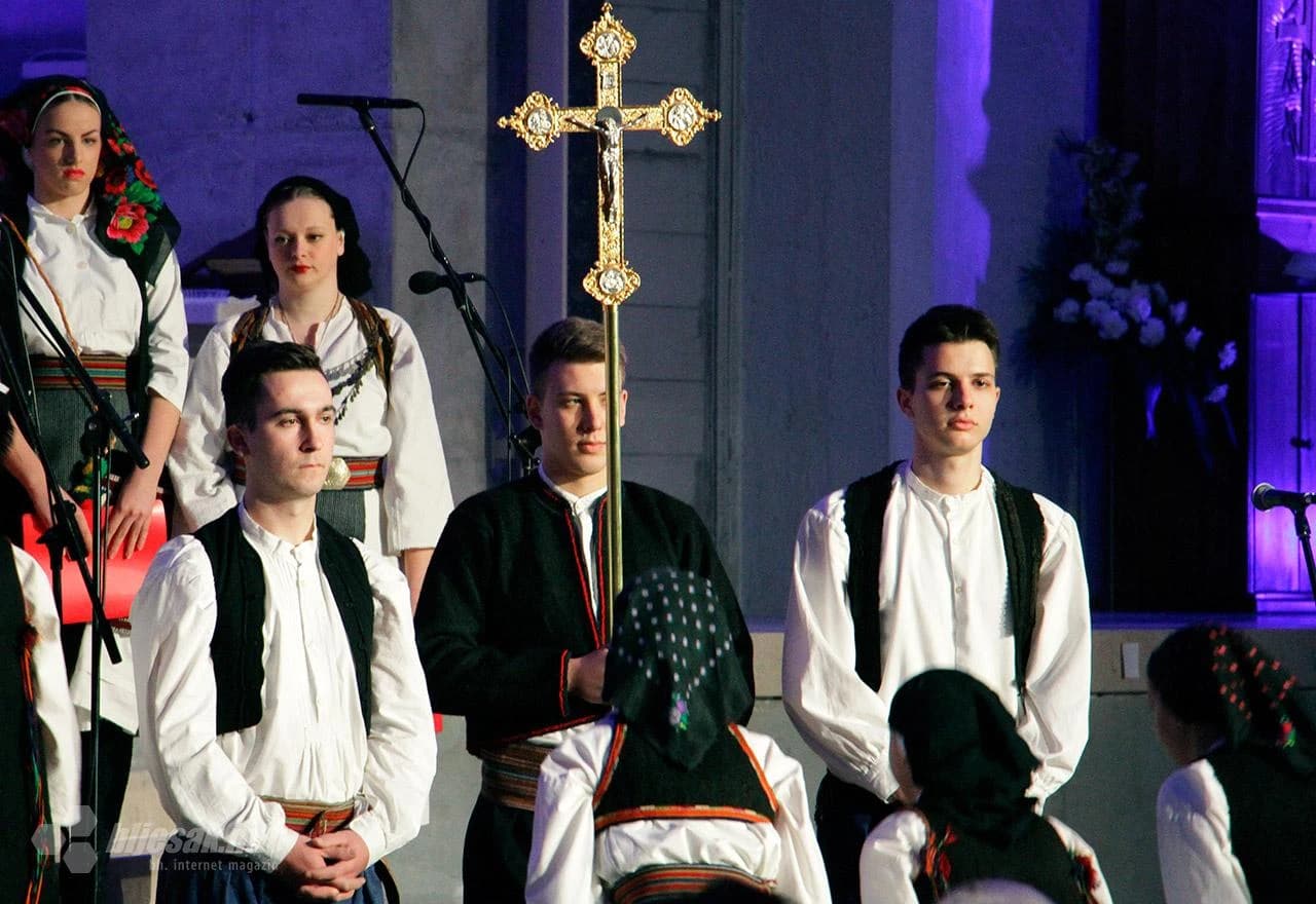 Koncert korizmenih, pučkih i liturgijskih pjesama u izvedbi HKUD-a Rodoč 